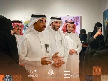 انطلاقًا من دعم الإبداع وتعزيز الحراك الثقافي، وبرعاية سعادة الأستاذ طواشي بن يوسف الكناني مدير عام الإدارة العامة للتعليم بمحافظة الأحساء   أُقيم معرض نتاج معسكر الفن لمنسوبي التعليم في #دار_نورة_الموسى للثقافة والفنون، مجسدًا مخرجات نوعية تعكس تمكين المواهب وصقل المهارات، وتعزيز دور الفن في بناء الوعي الثقافي #التعليم #دار_نورة_الموسى